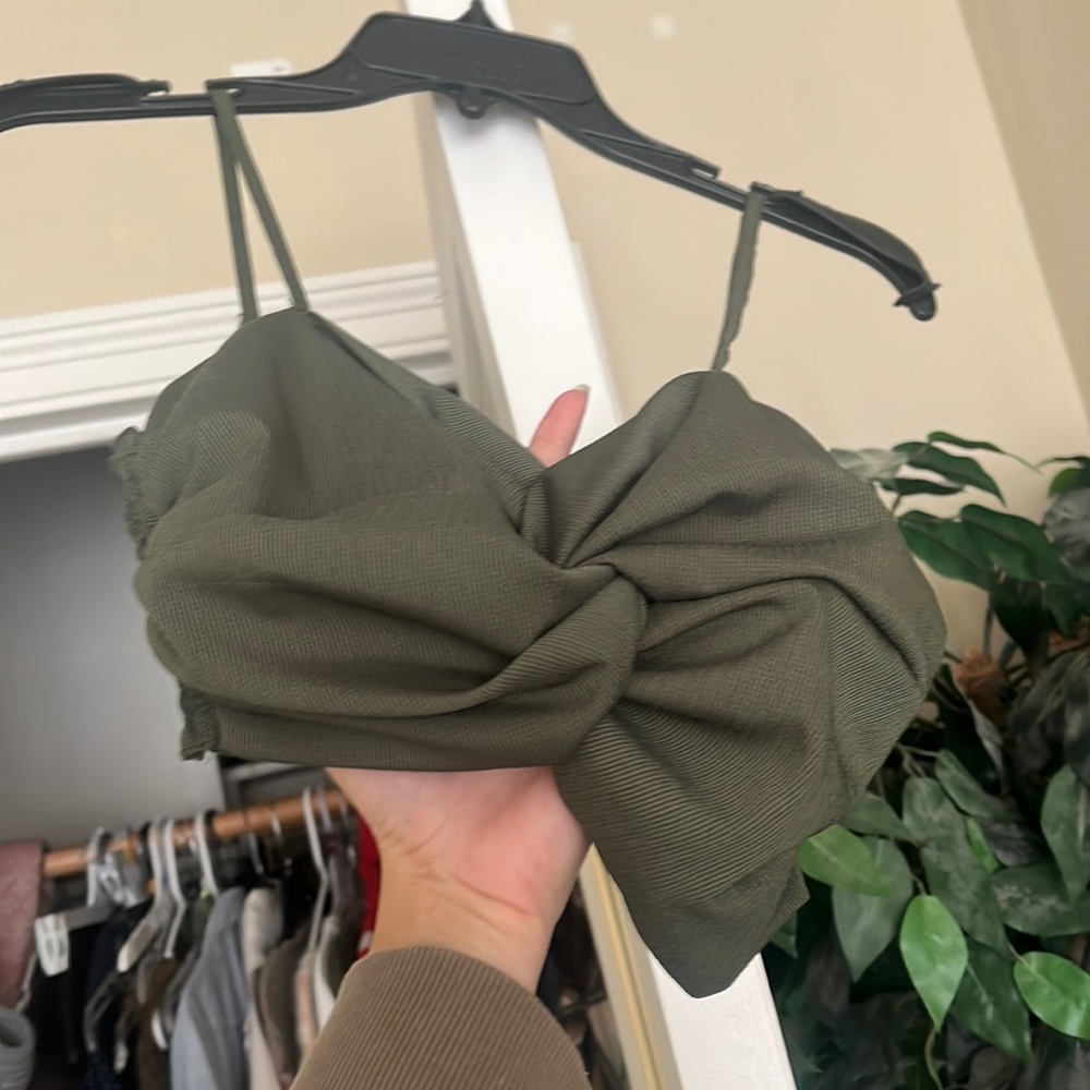 Green crop top